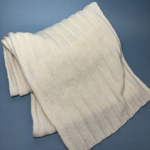 C by Bloomingdale's Soft Cozy Cashmere Cream White Knit Long Winter Scarf NWT - Picture 7 of 10